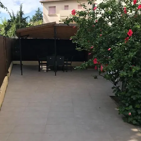 Apartment Sleep In City Center