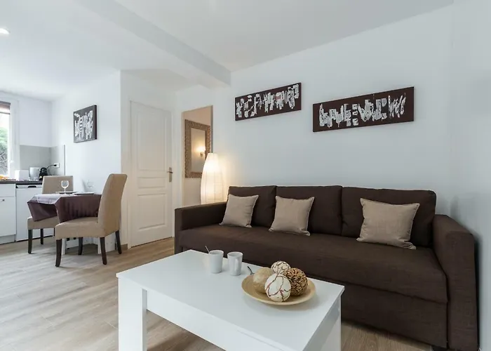 Sleep In City Center Lejlighed Antibes